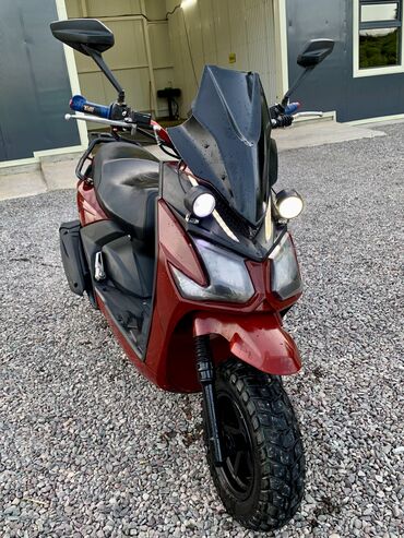 Скутеры: Скутер Suzuki, 150 куб. см, Бензин, Б/у