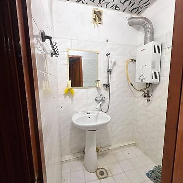 xalqlar dostluğu: İcarəyə verilir 2 otaqlı köhnə tikili 60 m², Xalqlar Dostluğu m. 600 — 2