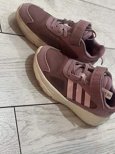 Детская обувь: Детские кроссовки фиолетовые оригинал adidas, очень лёгкие с — 1