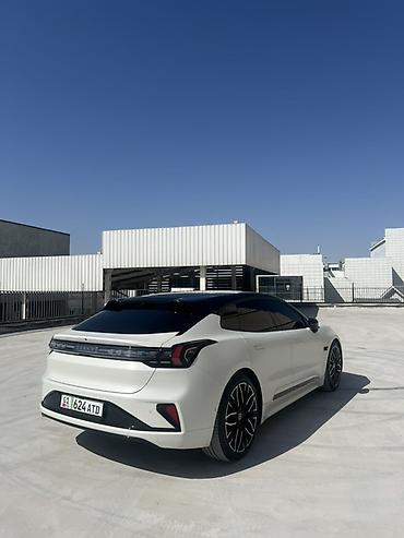 byd e2 2025: Zeekr 001: | 2024 г. Лифтбек — 6