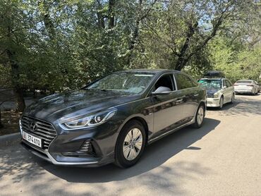 Hyundai: Hyundai Sonata: 2018 г., 2 л, Автоматические, Гибрид, Седан