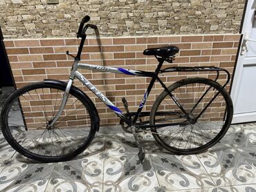 Şəhər velosipedləri: Şəhər velosipedi Stels, 28", sürətlərin sayı: 1 — 2