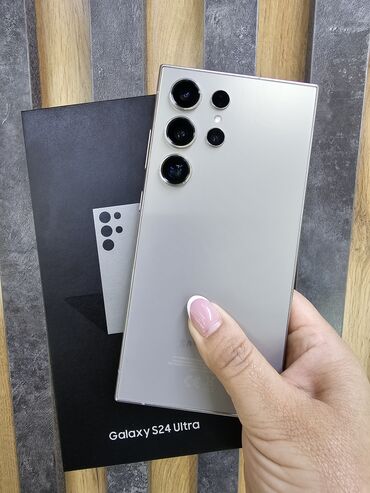 Poco: Samsung Galaxy S24 Ultra, Новый, 256 ГБ, цвет - Серый, В рассрочку, 2 SIM