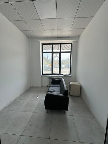микра: Сдаю Офис целиком: Сдаю IT-компания, 160 м², В жилом комплексе, С ремонтом, Первая линия, С отдельным входом, С юридическим адресом — 8
