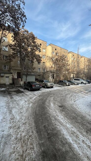 Продажа квартир: 3 комнаты, 65 м², Индивидуалка, 3 этаж, Старый ремонт