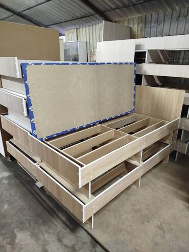 Односпальные кровати: Односпальная кровать, Новый, С матрасом, длина - 180190 см — 4