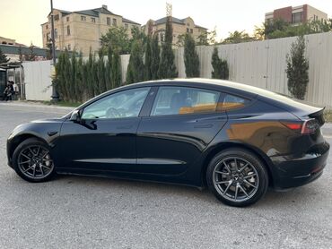 Tesla: Tesla Model 3 – tam elektrikli sedan Xüsusiyyətlər və dizayn: - Gözəl — 8