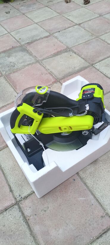 Uqlorezlər: XCORT XJX05-255 göncü (miter) mişar – 255 mm / 10" Xüsusiyyətlər: - — 7