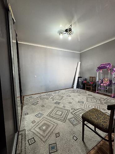 Продажа коттеджей и домов: Срочно продается дом Район рынок Дордой Участок 2.5 соток Площадь 70 — 8