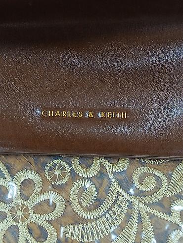 charles keith: Çiyin çantası, Charles & Keith, İşlənmiş — 2