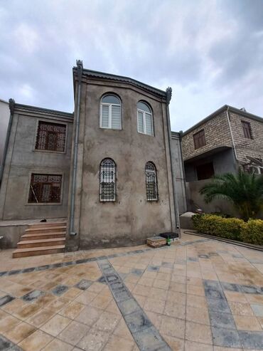 Həyət evləri və villaların satışı: 6 otaqlı, 272 kv. m — 30