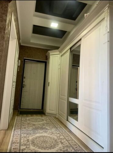 квартира под самоотделку: 2 бөлмө, Менчик ээси, Чогуу жашоосу жок, Толугу менен эмереги бар