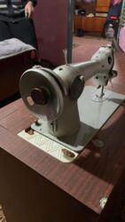 стиральная машинка б: Швейная машина в шкафу-трансформере - Классическая металлическая