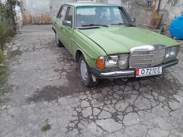 Mercedes-Benz: Mercedes-Benz 190: 1981 г., 1.8 л, Механика, Бензин, Минивэн