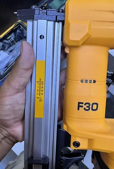 нейлер: Аккумуляторный нейлер DINGQI F30, 21V. Предназначен для работы с — 2