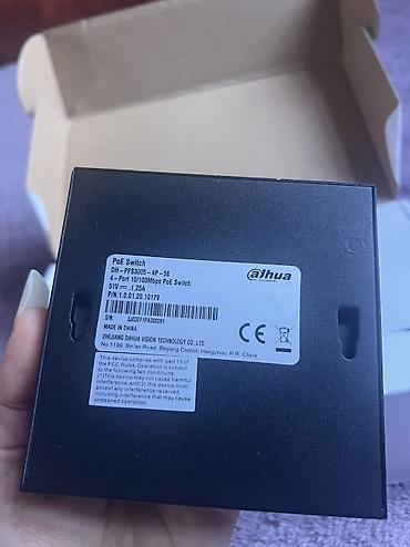 akses point: Dahua PoE Switch – DH-PFS3005-4P-58 Xüsusiyyətlər: - 4x PoE portu + — 1