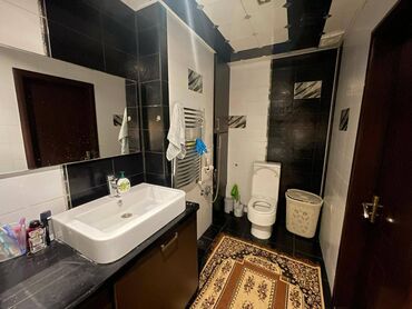 Uzunmüddətli kirayə mənzillər: Həzi Aslanov metrosunun çıxışında, 3 otaqlı geniş və təmirli mənzil — 11