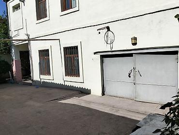 bakida satilan evler: 4 otaqlı, 200 kv. m, Orta təmir — 5