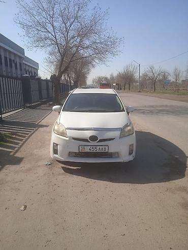 Toyota: Toyota Prius: 2010 г., Гибрид, Хэтчбэк — 1