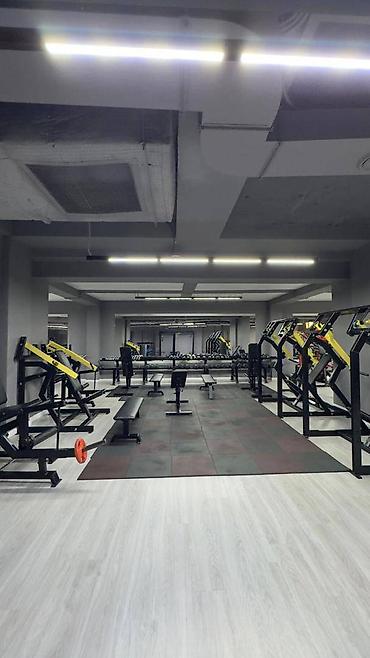 Башка коммерциялык кыймылсыз мүлктү сатуу: 🏢 ПРОДАЁТСЯ ГОТОВОЕ КОММЕРЧЕСКОЕ ПОМЕЩЕНИЕ 📍 Общая площадь: 392 м² + — 4