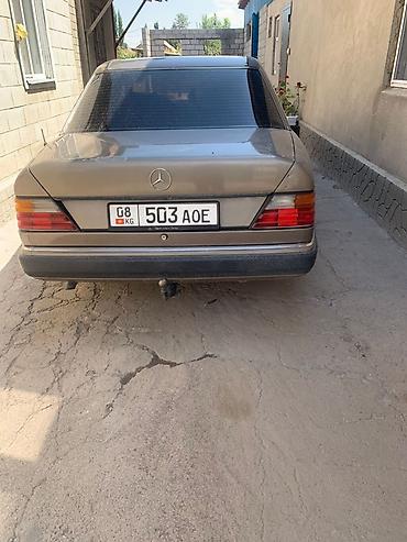 Продажа авто: Mercedes-Benz W124: 1989 г., Автомат, Седан — 3