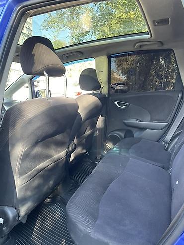 фит 3: Honda Fit: 2010 г., 1.4 л, Вариатор, Бензин, Хэтчбэк — 9