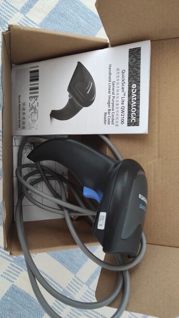 barkot sistemi: Datalogic QuickScan Lite QW2100 modeli, əl ilə istifadə olunan xətti