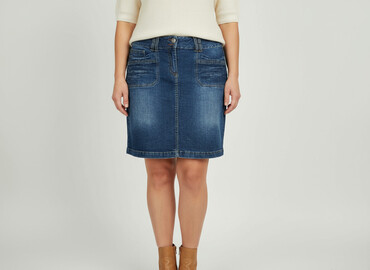 spódnice skórzane z cwiekami: Women`s skirt, size XL