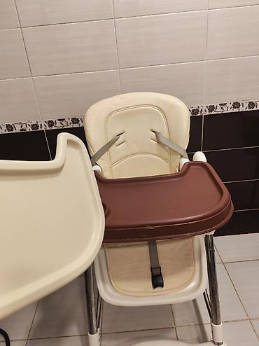 Yemək masaları, oturacaqları: Yemək masası 80azn təcili satılır oturacaq hissəsi aşağı yenir həm — 2