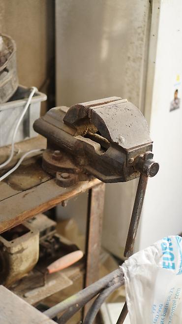 Другое оборудование для бизнеса: Продаю станки, инструменты, оборудование Сверлильные станки Тиски — 2