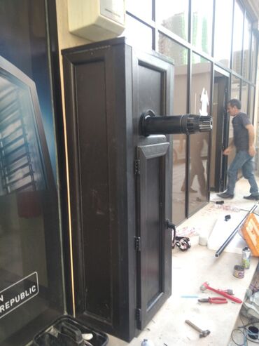 Mebellərin yığılması: Plastik Şkaf balkonda və ya blokda istifadə olunan yeri faydalı — 14