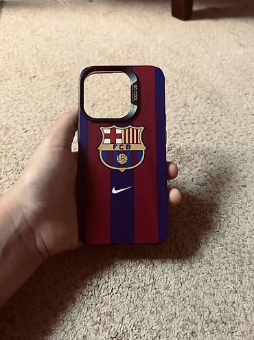 чехлы бу: Чехол для 15 про с футбольной символикой FCB (Барселона) — 1