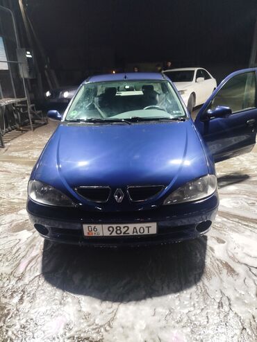 авто россрочка: Renault Megane: 2003 г., 1.4 л, Механика, Бензин, Седан