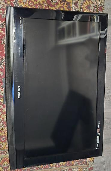 pc ekran: Samsung LED televizor, 32 düym Model: LE32B350F1W (Type No: LE32B350) — 1