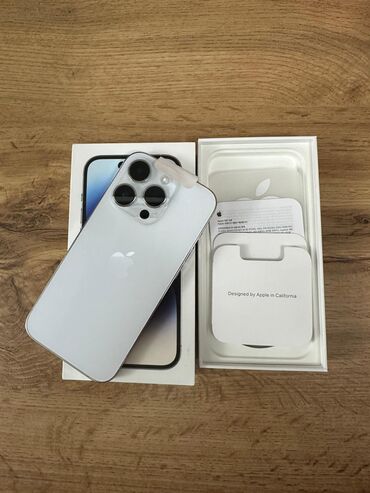 Apple iPhone: IPhone 14 Pro, Новый, 256 ГБ, White Titanium, Защитное стекло, Чехол, Кабель, 85 %