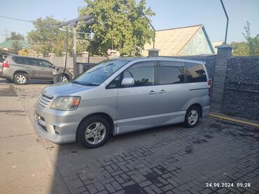 нексяа 2: Toyota Noah: 2003 г., 2 л, Автомат, Бензин, Минивэн