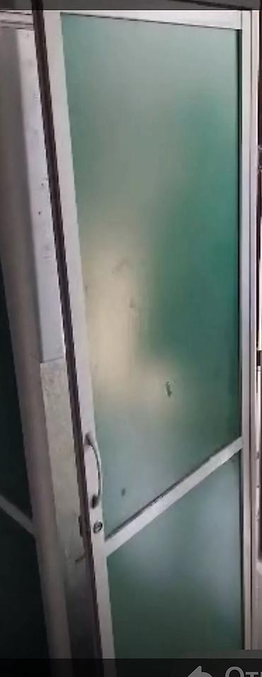 Торговое оборудование: Продаю торговое оборудование

1) ДВЕРЬ 
2) КАССА (окошка, задвижка) — 2