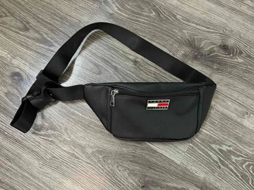 torbica dior: Waist bag, Tommy Hilfiger