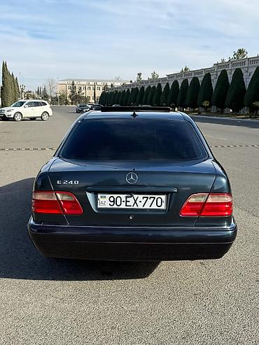 lasvit 1998: Mercedes-Benz E 240: 2.4 l | 1998 il Sedan — 6