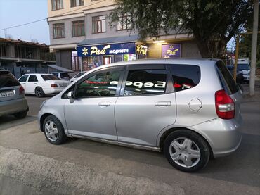 Honda: Honda Fit: 2002 г., 1.3 л, Вариатор, Бензин