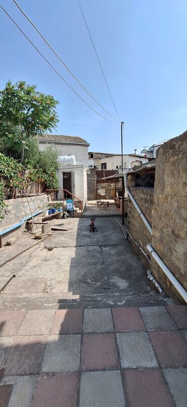 Həyət evi alıram: 3 otaqlı, 70 kv. m, Orta təmir