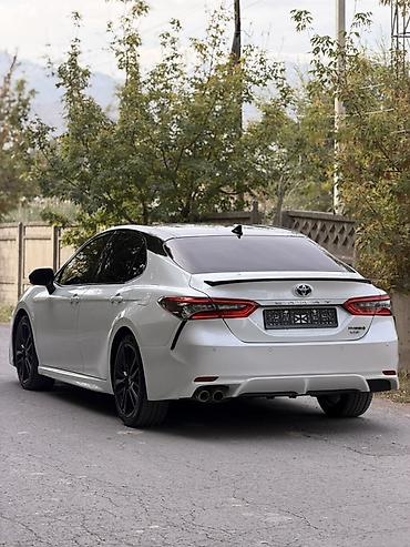 Toyota: Toyota Camry: 2023 г., 2.5 л, Автомат, Гибрид, Седан — 5
