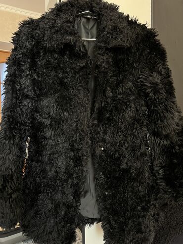 купальник xs: Шуба Bershka, XS (EU 34), цвет - Черный