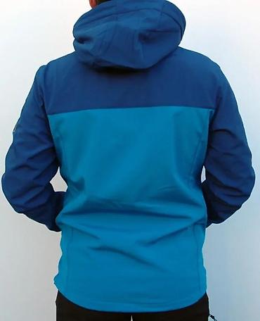 Jakne za prelazni period: Muška softshell jakna brenda Mountain Spirit, dizajnirana u dve — 5