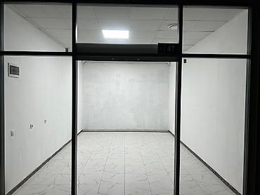 ресторан work: Бутик, 20 м², С ремонтом, Действующий, Без оборудования — 2