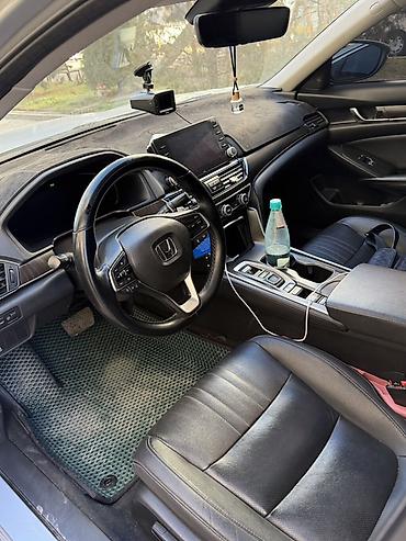 Honda: Honda Accord: 2019 г., Седан — 10