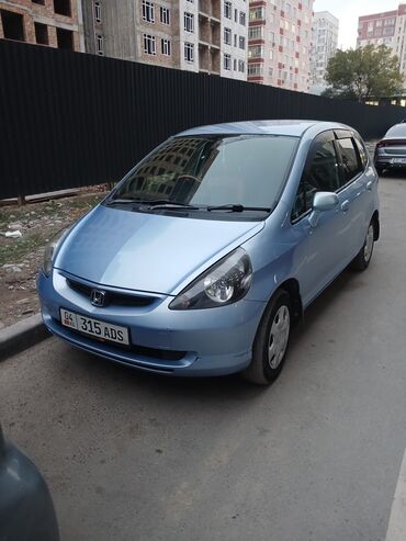 Honda: Honda Fit: 2004 г., 1.3 л, Вариатор, Бензин, Универсал