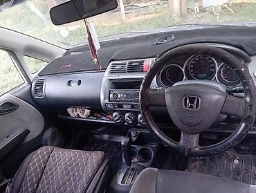mini coper: Honda Fit: 2002 г., 1.3 л, Автомат, Бензин, Хэтчбэк — 6