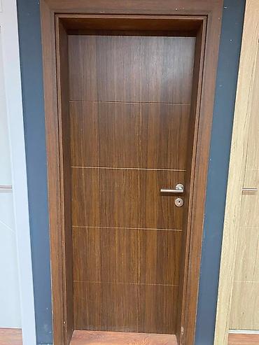 Prozori: Sobna vrata – moderna, ravna ploča sa horizontalnim fugama - Tip — 1