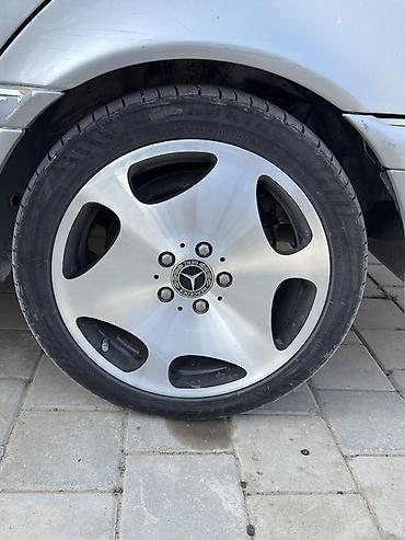 reno 8 pro: İşlənmiş Disk təkər Mercedes-Benz 215 / 45 / R 17, 5 Boltlu — 2
